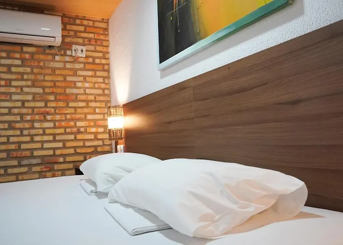 Goldmen Coliseum Beach Hotel